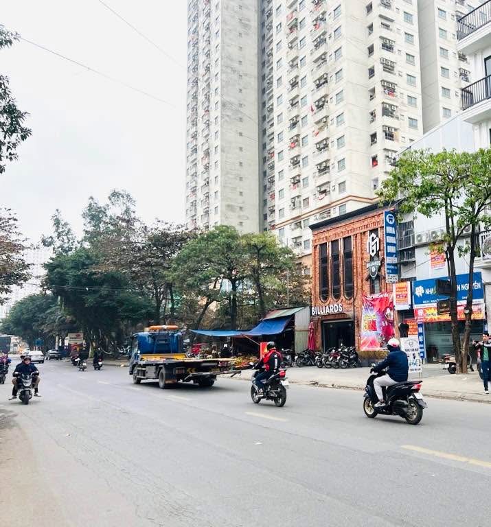 Mặt phố Cầu Bươu Hà Đông 154m² giá 49 tỷ - Dòng tiền 105 triệu/tháng