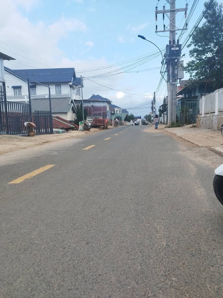 Bán đất sổ riêng 125m² tại Lạc Dương, Đà Lạt - Giá chỉ 2.6 tỷ, thương lượng nhẹ!