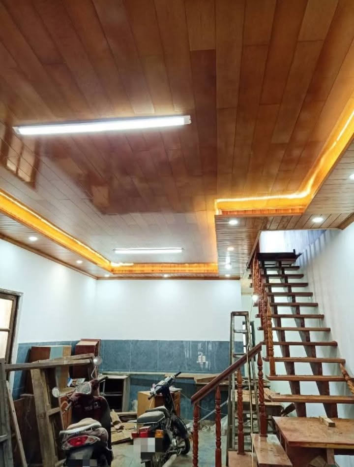 Nhà 2 tầng Cao Thắng Đà Lạt 85m² giá 3.2 tỷ - Không gian ấm cúng và sang trọng!