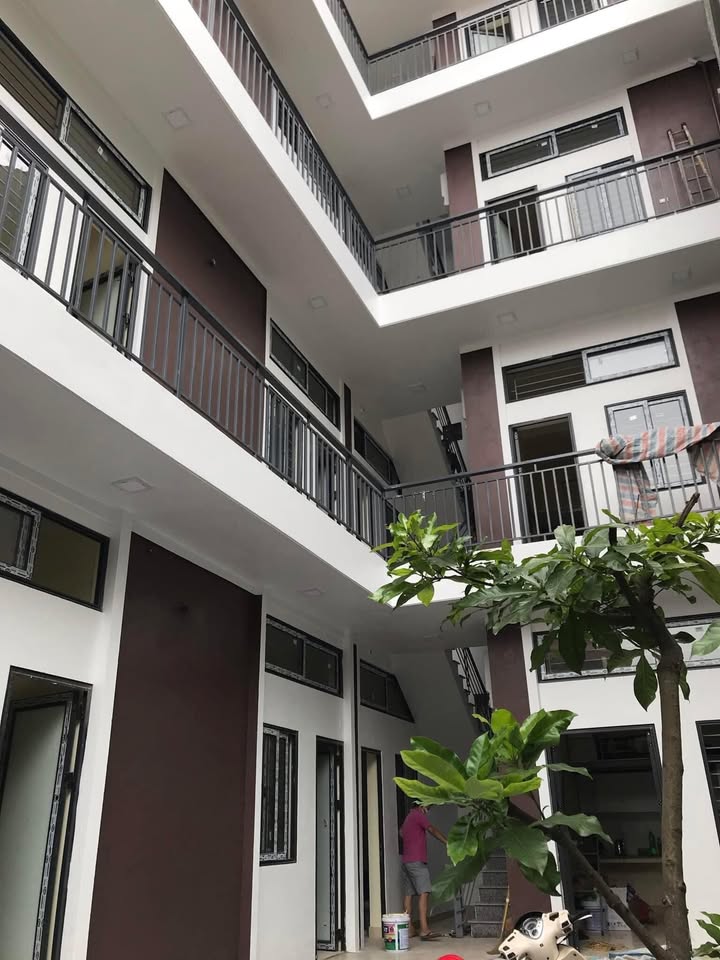 Phòng cho thuê tại Chung cư mini Nguyễn Văn Cừ, 25m² chỉ 3.4 triệu - An toàn và tiện nghi!