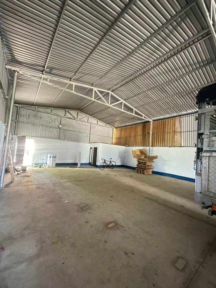 Cho thuê kho Trảng Dài Biên Hòa 300m² giá chỉ 11 triệu - Vị trí kinh doanh sầm uất!