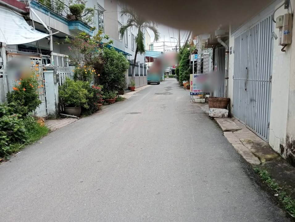 Nhà 2 Tầng Bà Điểm Hóc Môn 98m² giá 7 tỷ - Thiết kế biệt thự mini sang trọng!