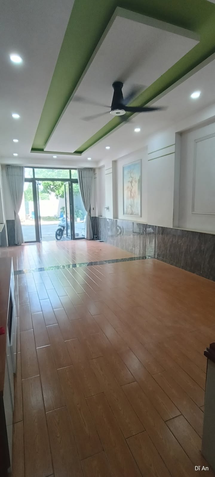 Nhà cho thuê KDC Lê Phong, Tân Đông Hiệp, Dĩ An 68m² - Thiết kế hiện đại, giá tốt!