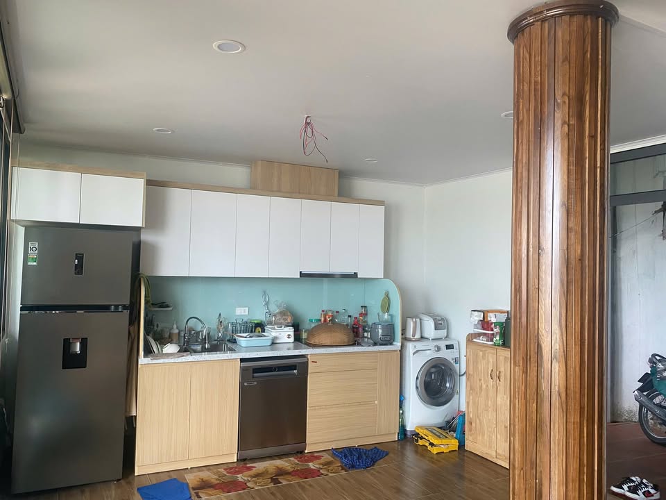 Nhà nguyên căn 322 Bạch Đằng, Hoàn Kiếm 100m² giá 10 triệu - Full đồ, sẵn sàng ở ngay!