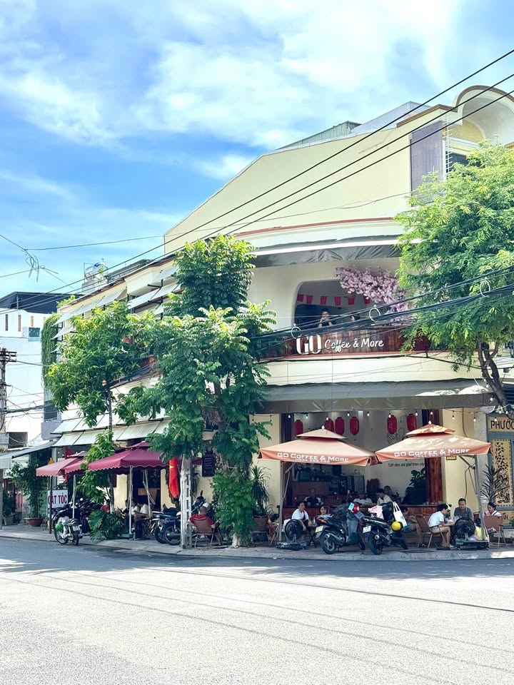 Nhà góc 2 mặt tiền Lý Nam Đế, Nha Trang 52.6m² giá 12 tỷ - Kinh doanh sầm uất!