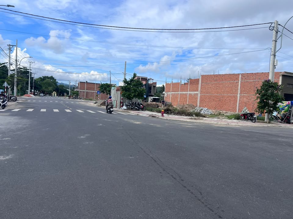 Đất nền Ngọc Hiệp, Nha Trang 96.8m² chỉ 4.162 tỷ - Đối diện công viên!