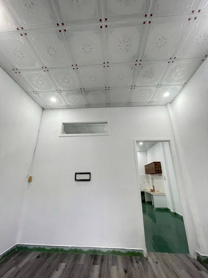 Nhà cho thuê tại đường Lê Thị Riêng, Buôn Ma Thuột 100m² - Nhà mới đẹp, giá chỉ 4.5 triệu!