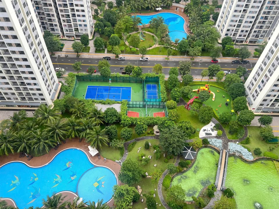 Căn hộ Vinhomes Grand Park 67m² giá 3 tỷ - View hồ tuyệt đẹp!