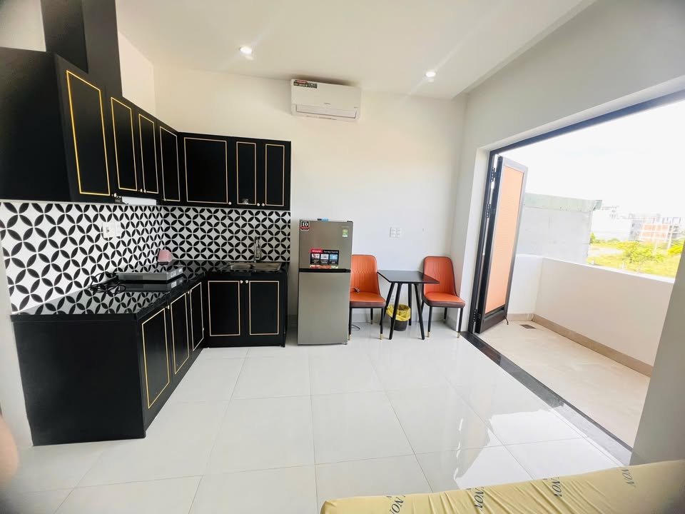 Căn hộ cho thuê tại Minh Mạng, Hoà Quý, 37m² - Nội thất mới, giá chỉ 5 triệu!