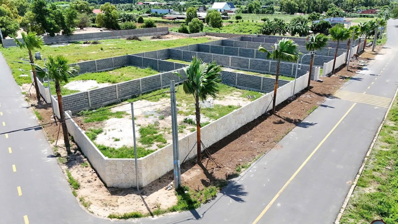 Đất nền Phước Hải, Bà Rịa - Vũng Tàu 300m² chỉ 2.7 tỷ - Sổ đỏ chính chủ!