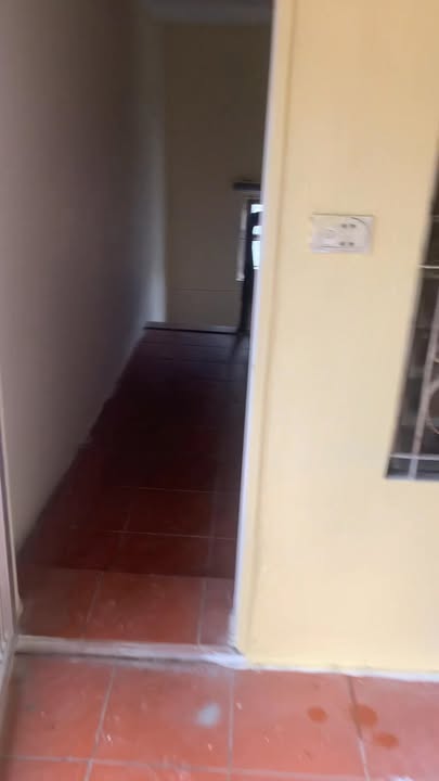 Nhà nguyên căn 168 Nguyễn Xiển 3 tầng giá 6 triệu - Vào ở ngay!