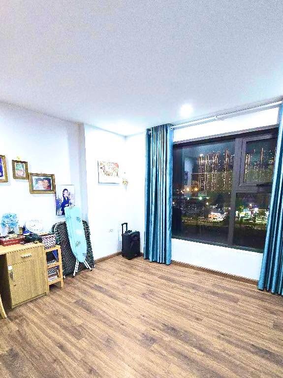 Căn hộ Lê Văn Lương Hoàng Mai 104m² giá 8 tỷ - Thiết kế hiện đại, view đẹp!