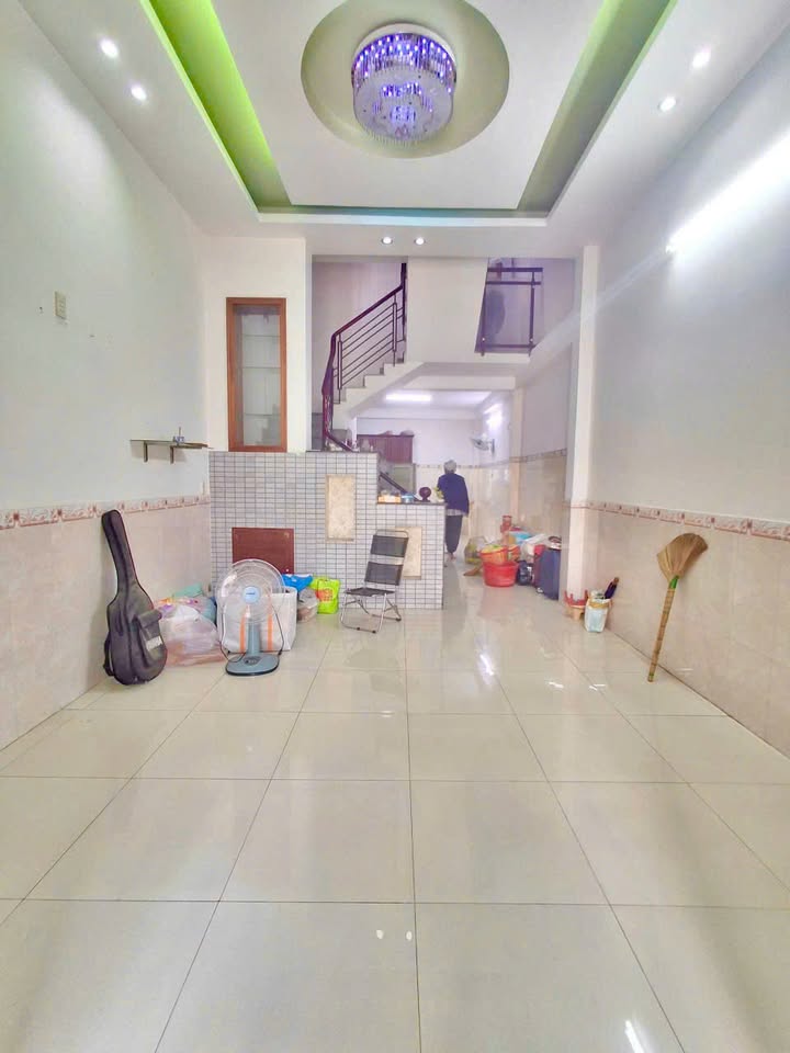 Nhà thuê Bình Tân 56m² giá 10 triệu - Hẻm yên tĩnh, phù hợp gia đình!