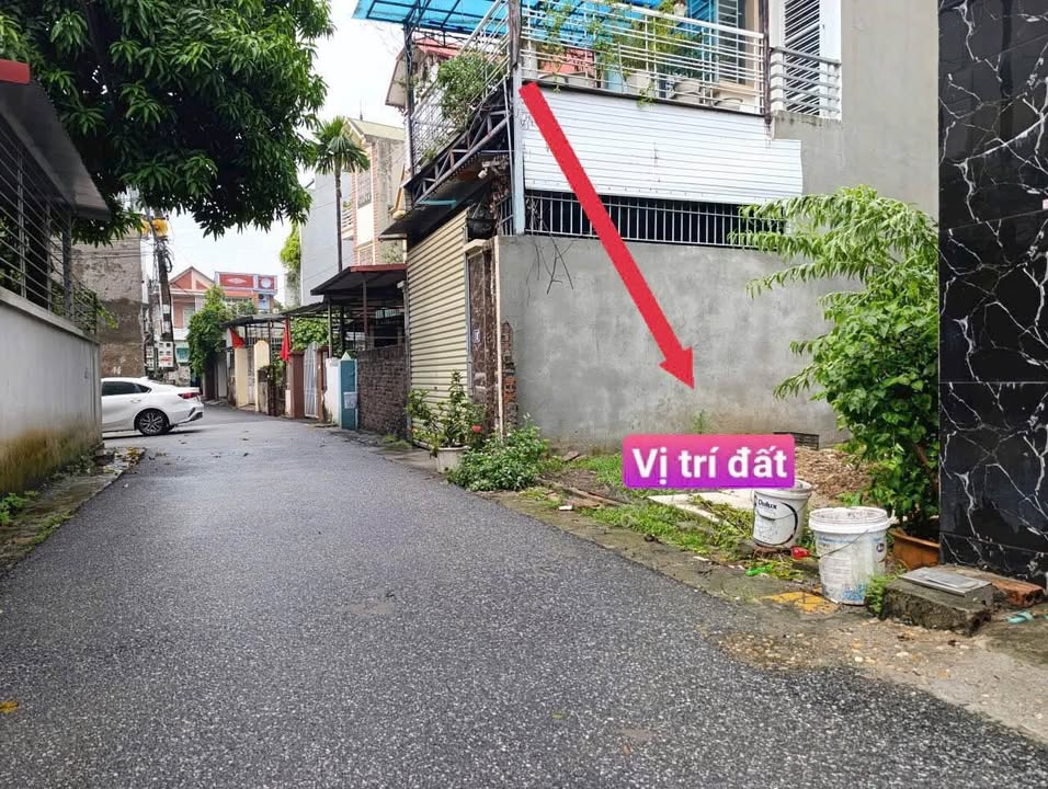 Đất nền Vĩnh Yên 100m² giá 2.4 tỷ - Đường thông thoáng, tiện ích đầy đủ!