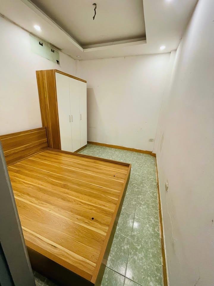 Phòng cho thuê tại Ngõ 114 Thổ Quan, 15m² giá 3 triệu - Sẵn nội thất đầy đủ!