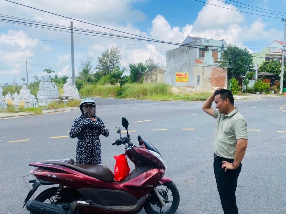 Bán gấp FrontHouse khu Tân Trà 139m² giá 6.607 tỷ - Đường 5.5m thông thoáng!