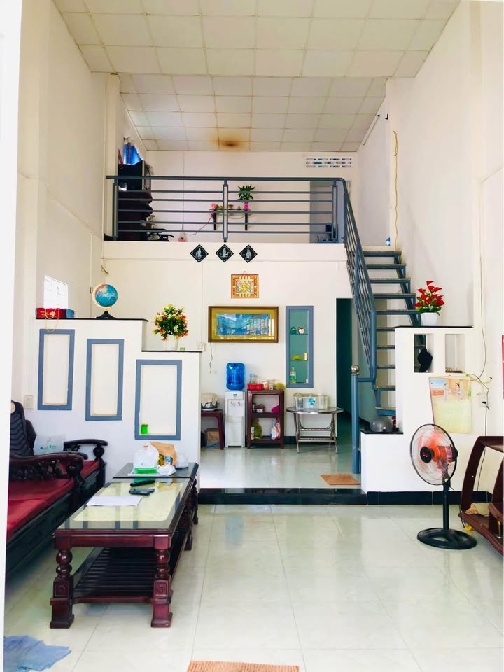 Nhà cấp 4 có gác lửng tại Nam Nha Trang 138m² giá 2.7 tỷ - Cơ hội đầu tư sinh lời!