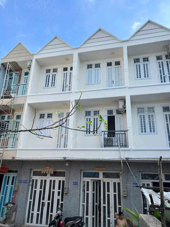 Nhà hẻm 2,5m Phú Định, Quận 8 - 21m² giá 1.45 tỷ - Sổ đỏ chính chủ!