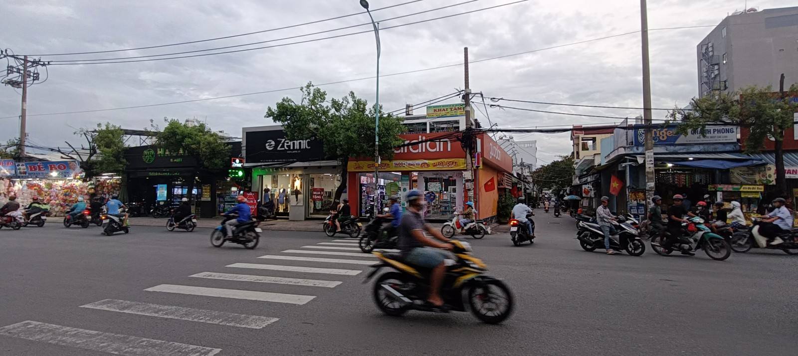 Nhà mặt tiền Lê Văn Quới 160m² giá 42 tỷ - Đầu tư sinh lời hấp dẫn!