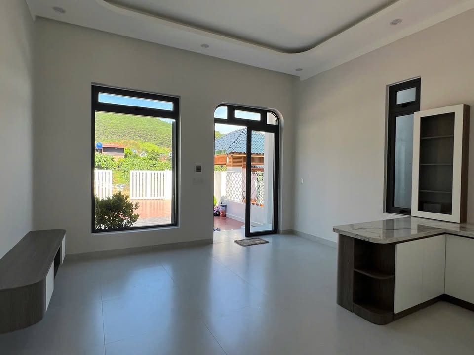 Nhà nhỏ ven đồi thông Mê Linh 120m² giá 1.55 tỷ - Không gian sống yên bình!