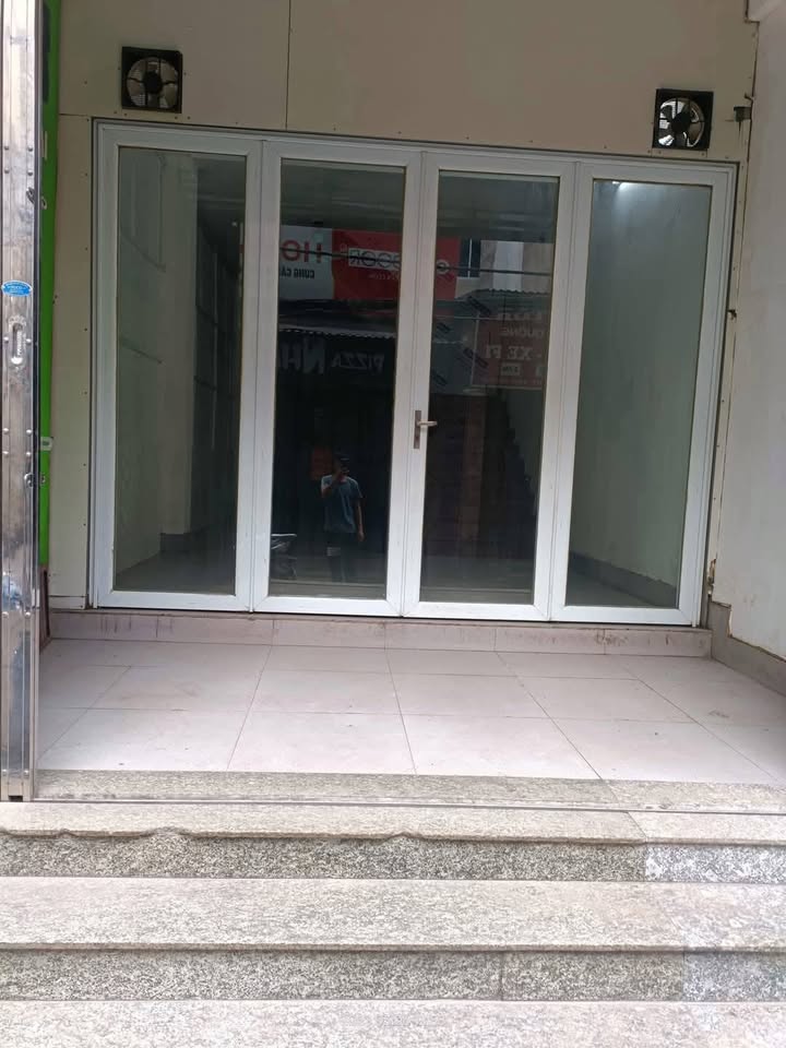 Mặt bằng kinh doanh cho thuê quận Hoàng Mai 70m² - Khu dân cư đông đúc, an ninh tuyệt đối!