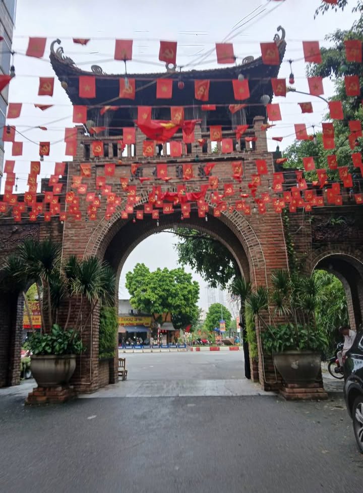 Nhà mặt phố Lụa Vạn Phúc 100m² giá 30 tỷ - Kinh doanh sầm uất