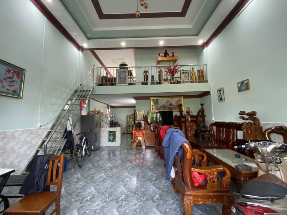 Nhà đẹp Phan Đình Phùng, Bảo Lộc 83m² giá 1.7 tỷ - Gần cây xăng, chính chủ!