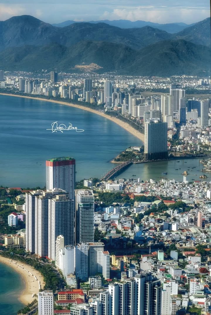 Đất xây khách sạn mặt tiền đường Sao Biển Nha Trang 404m² giá 42.3 tỷ - Cơ hội đầu tư hấp dẫn!