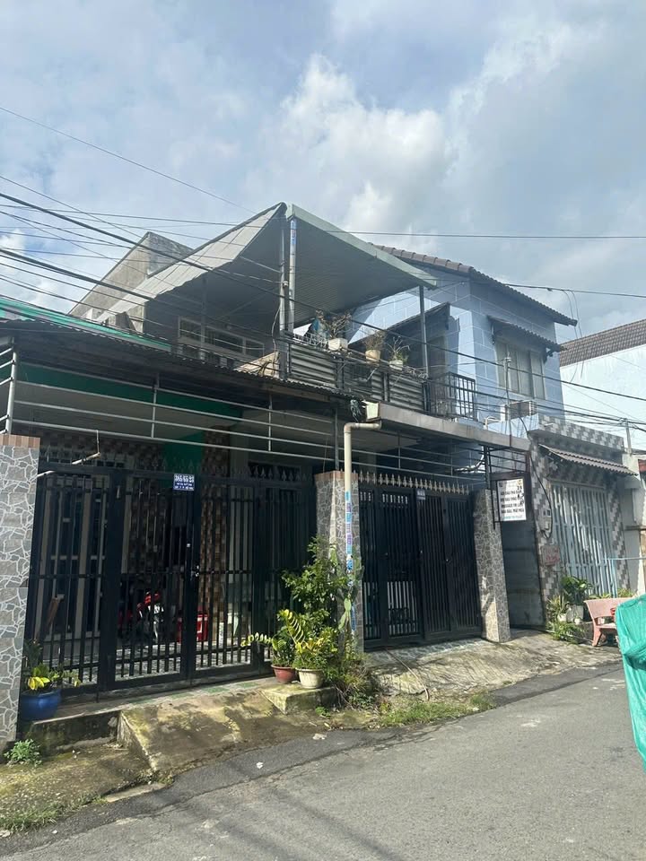 Nhà 1 lầu 1 trệt và 5 căn nhà trọ tại Hố Nai, Biên Hòa - Giá 3.3 tỷ, chính chủ bán gấp!