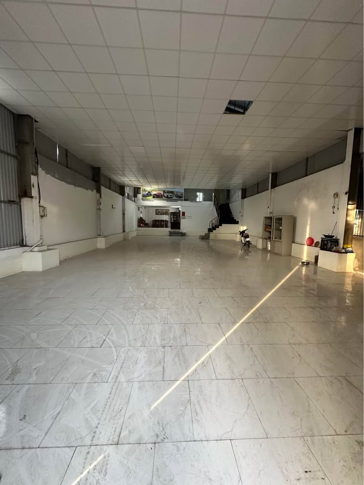 Kho xưởng cho thuê 300m² tại Quốc lộ km3, Hải Yên - Thích hợp làm showroom, nhà xưởng!