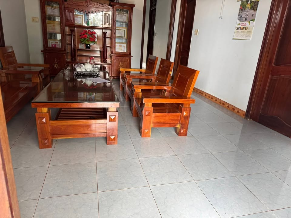 Nhà đẹp Đắk Lao 530.4m² giá 3.5 tỷ - Mặt đường thông, ôm 3 mặt tiền