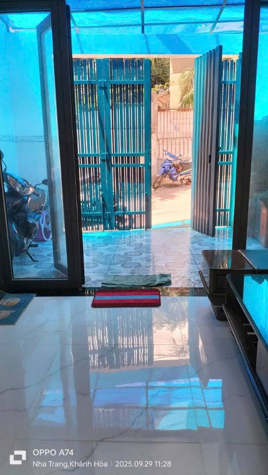 Nhà cho thuê mới xây 2 tầng gần Tháp Bà Ponagar, Nha Trang - View đẹp, chỉ 10 triệu/tháng!