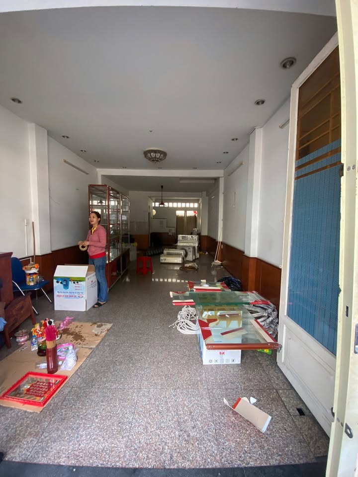 Nhà mặt tiền kinh doanh phường 15 Tân Bình 63m² giá 22 triệu - Đầu tư sinh lời ngay!