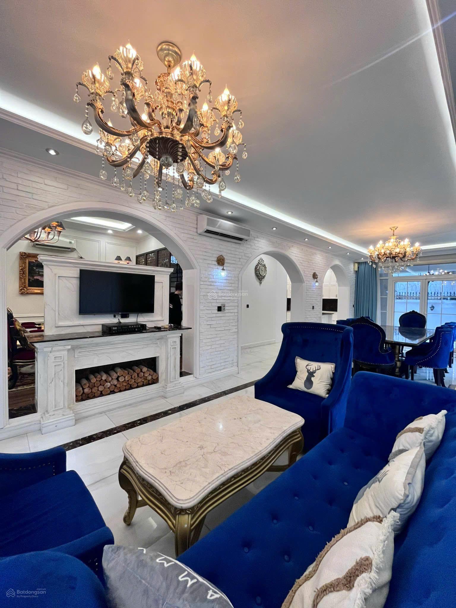 Townhouse Nam Phú, Quận 7 264m² giá 40 tỷ - Thiết kế sang trọng, gần Phú Mỹ Hưng!