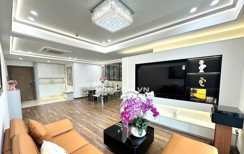 Căn hộ 3 ngủ Goldmark City 136 Hồ Tùng Mậu 116m² giá 9.9 tỷ - View Panorama tuyệt đẹp!