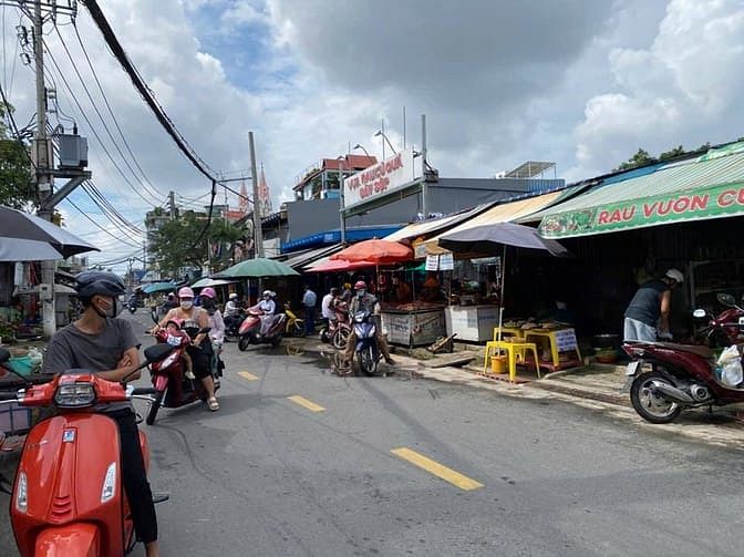 Nhà mặt tiền chợ Nguyễn Văn Quá, Quận 12, 103m² giá 11.5 tỷ - Tiện kinh doanh ngay!