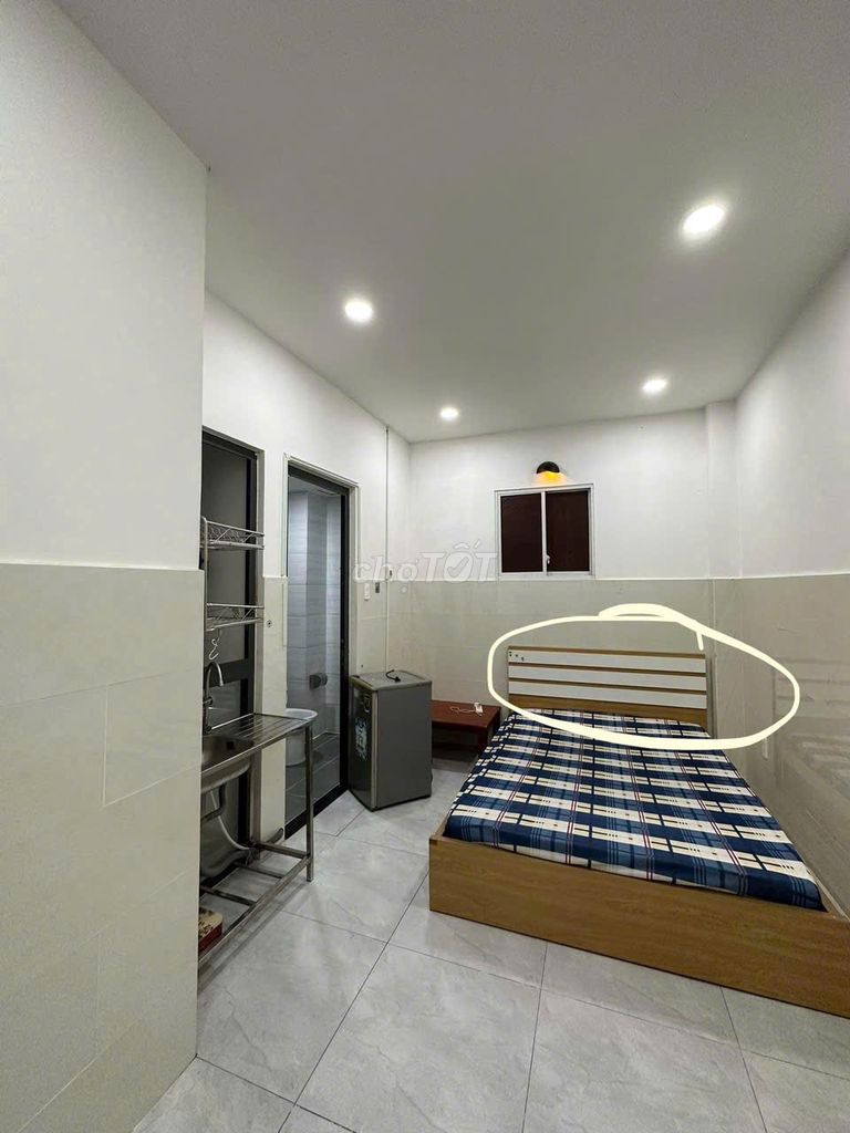 Cho thuê phòng trọ Cách Mạng Tháng 8 20m² giá 3.9 triệu - Full nội thất, an ninh 24/7!