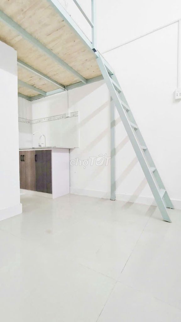 Phòng trọ 20m² tại Nguyễn Văn Dung, P6, Gò Vấp - Có gác cao và cửa sổ thoáng mát