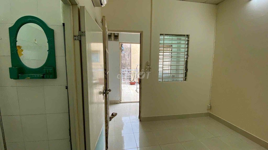 Phòng cho thuê trung tâm Quận 3, 12m² chỉ 3 triệu - Lối đi riêng, an ninh tuyệt đối!