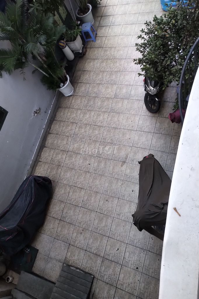 Phòng trọ 20m² đường Võ Thị Sáu, Q.3 - Yên tĩnh, sân rộng, giá 4.5 triệu!