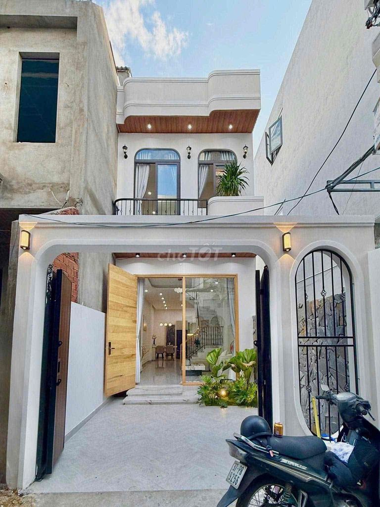 Nhà bán gấp đường Đoàn Nguyễn Tuấn, Bình Chánh 90m² giá 980 triệu - Vị trí đắc địa, thuận lợi kinh doanh!