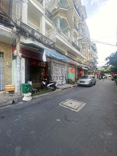 Nhà Tân Bình 160m² giá 8 tỷ - Vị trí đắc địa cạnh sân bay