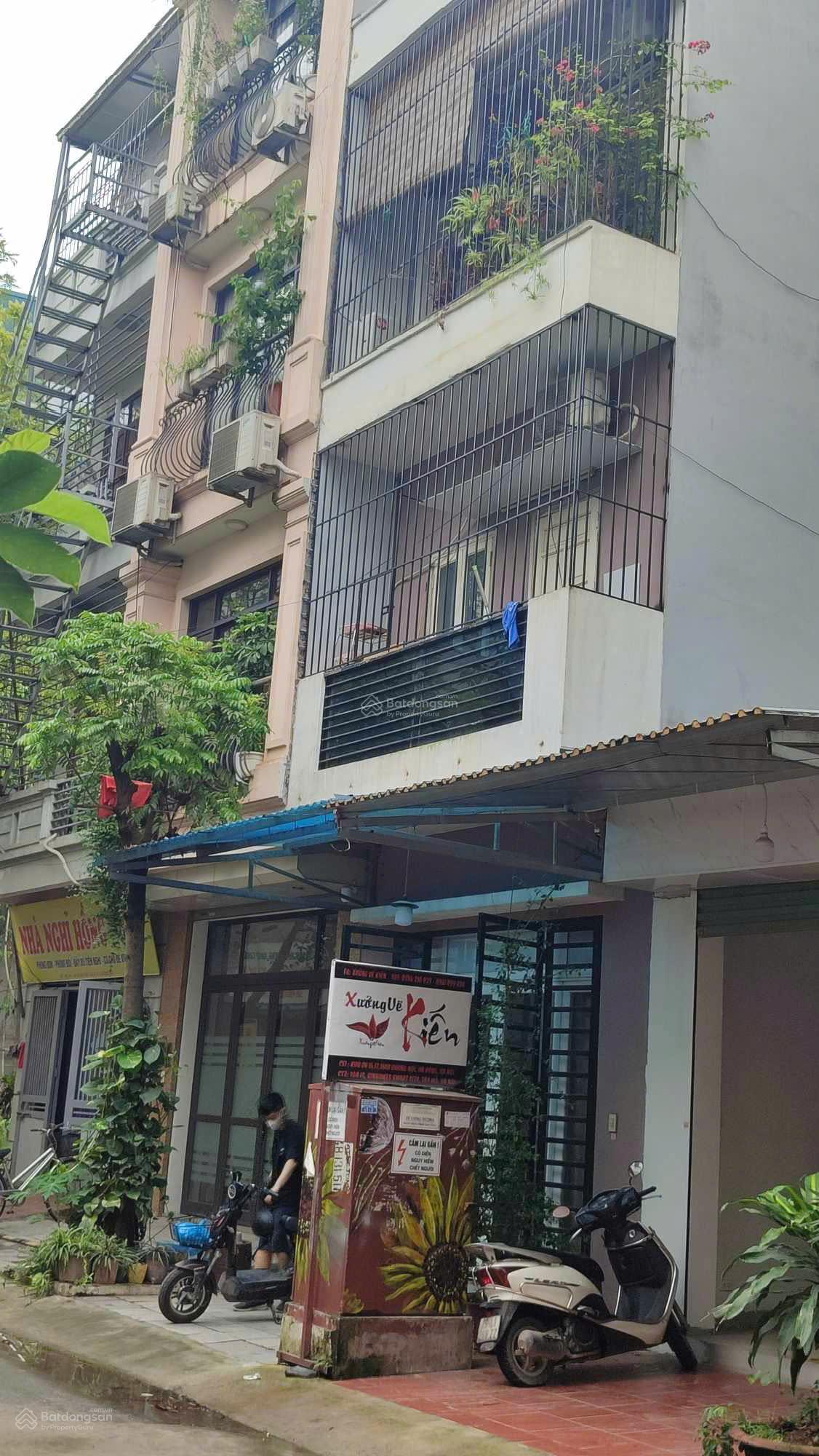 Nhà cho thuê 3 tầng 50m² tại Dương Nội, gần Aeon Hà Đông - Thiết kế hiện đại, đầy đủ nội thất!