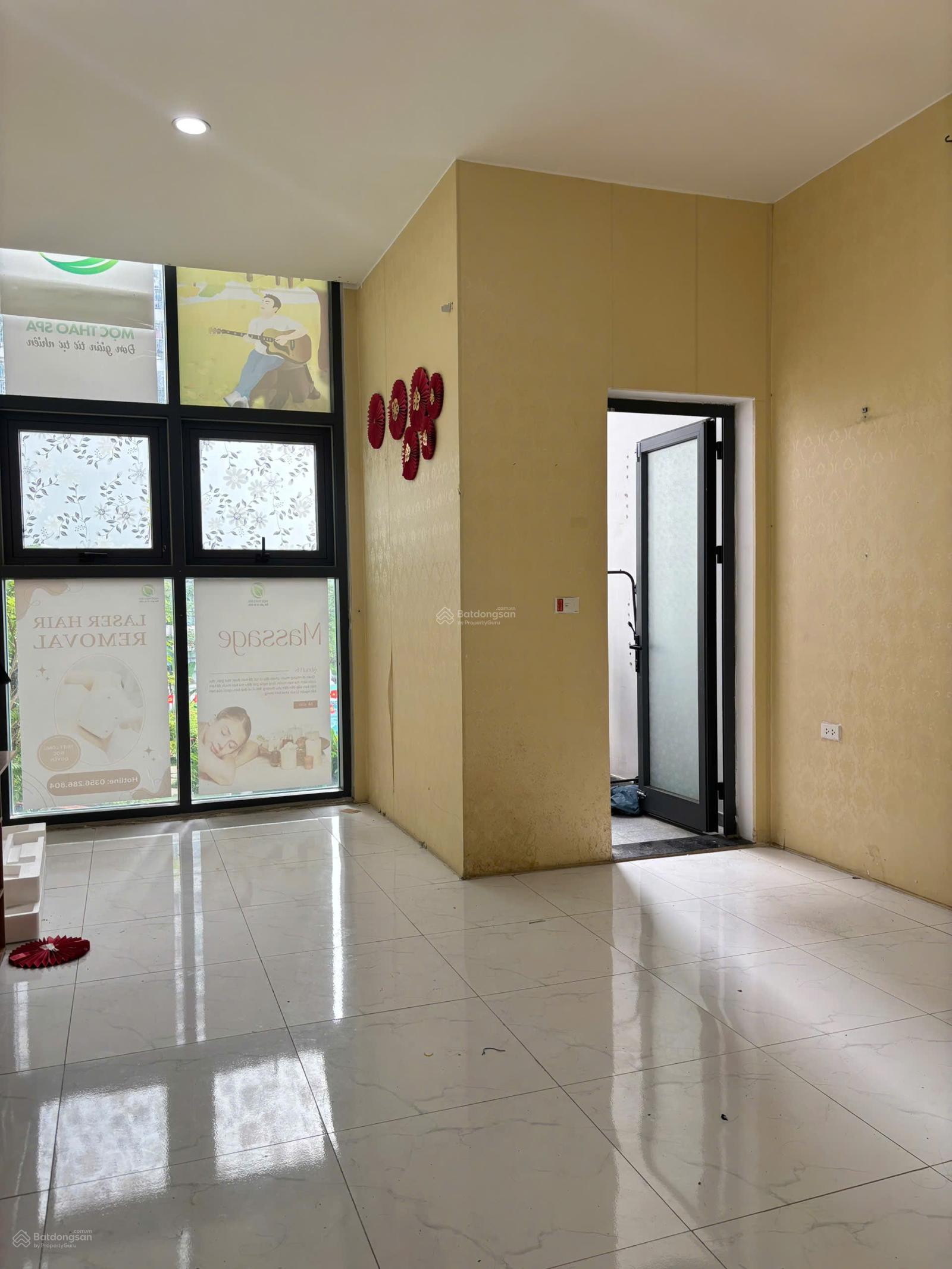 Cho thuê phòng văn phòng 25m² tại La Khê, Hà Đông - Có nhà vệ sinh riêng