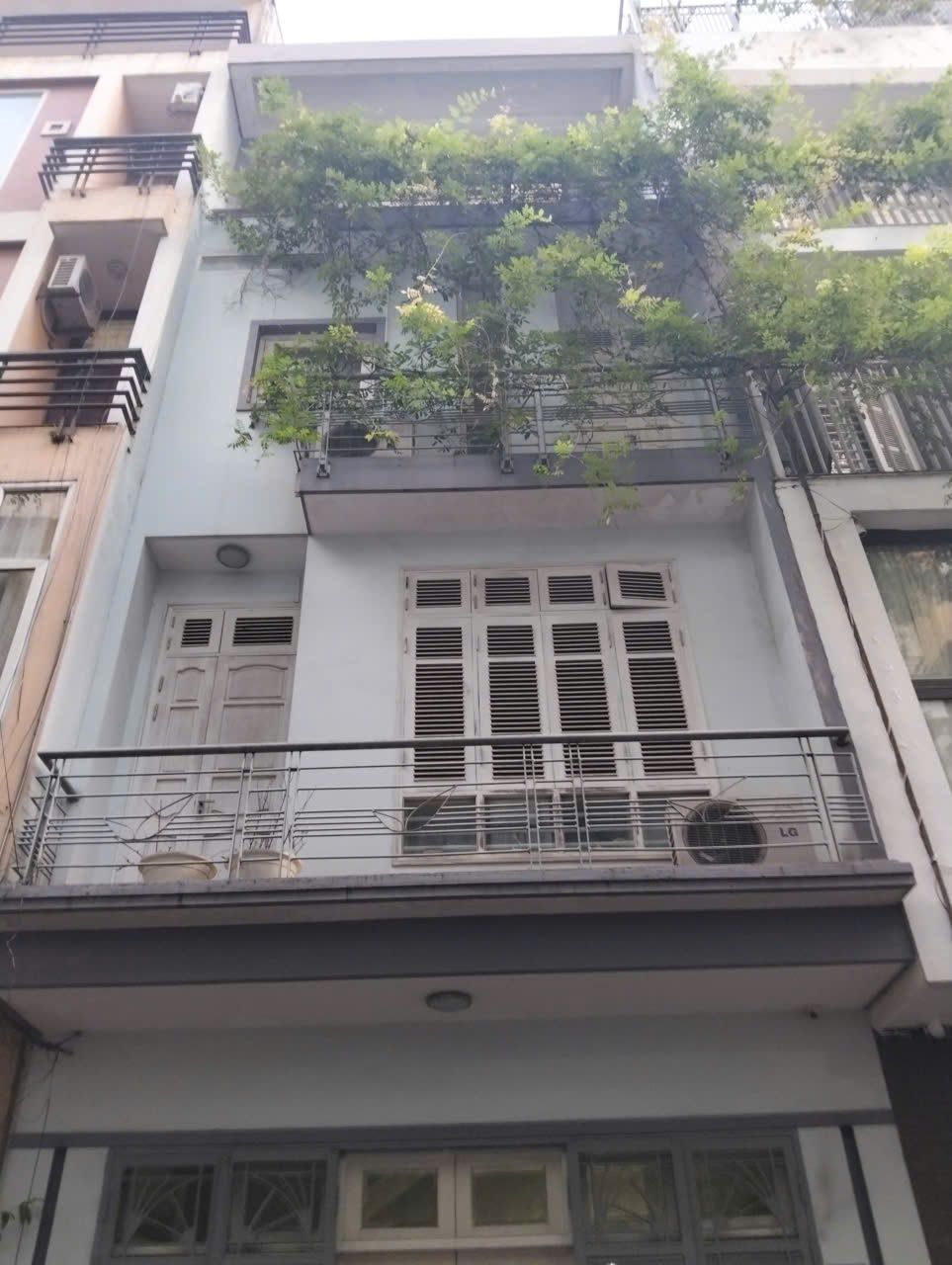 Nhà phố Trung Kính, Cầu Giấy 122m², mặt tiền 5.7m - Giá 45 tỷ, cơ hội đầu tư tuyệt vời!