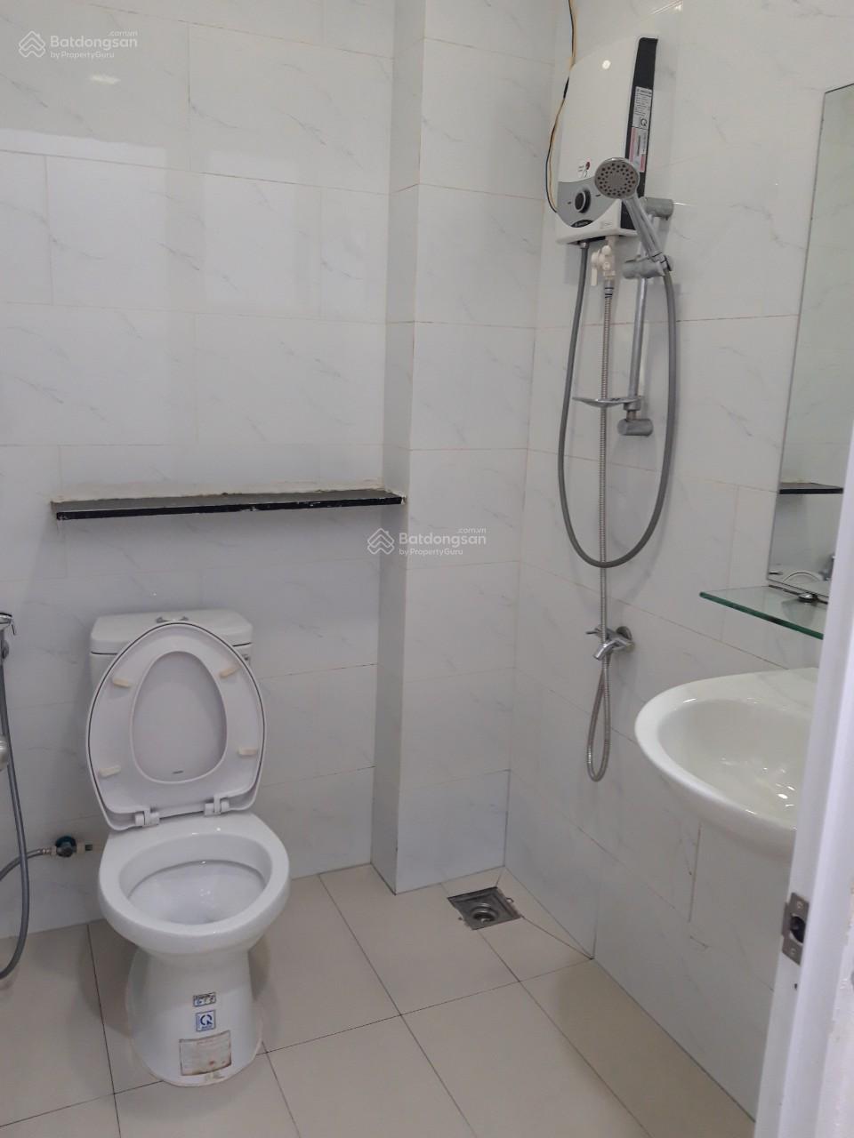 Cho thuê nhà nhỏ Phường Tân Định, Quận 1, Hồ Chí Minh 75m² - Tiện kinh doanh, yên tĩnh