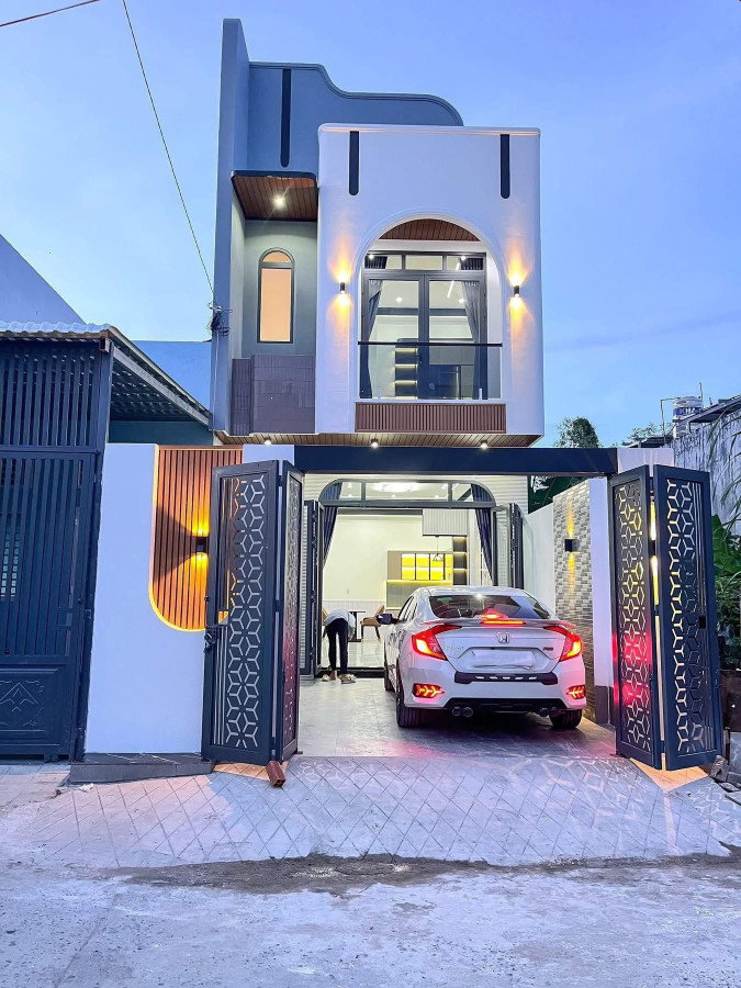 Nhà Mới Xây 120m² Phan Đăng Lưu - Thiết Kế Sang Trọng, Đẹp Không Góc Chết!