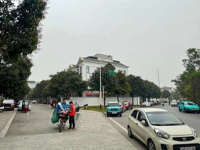 Biệt thự Nguyệt Quế 25 Vinhomes Riverside Long Biên 176m² giá 61 tỷ - Sổ đỏ chính chủ