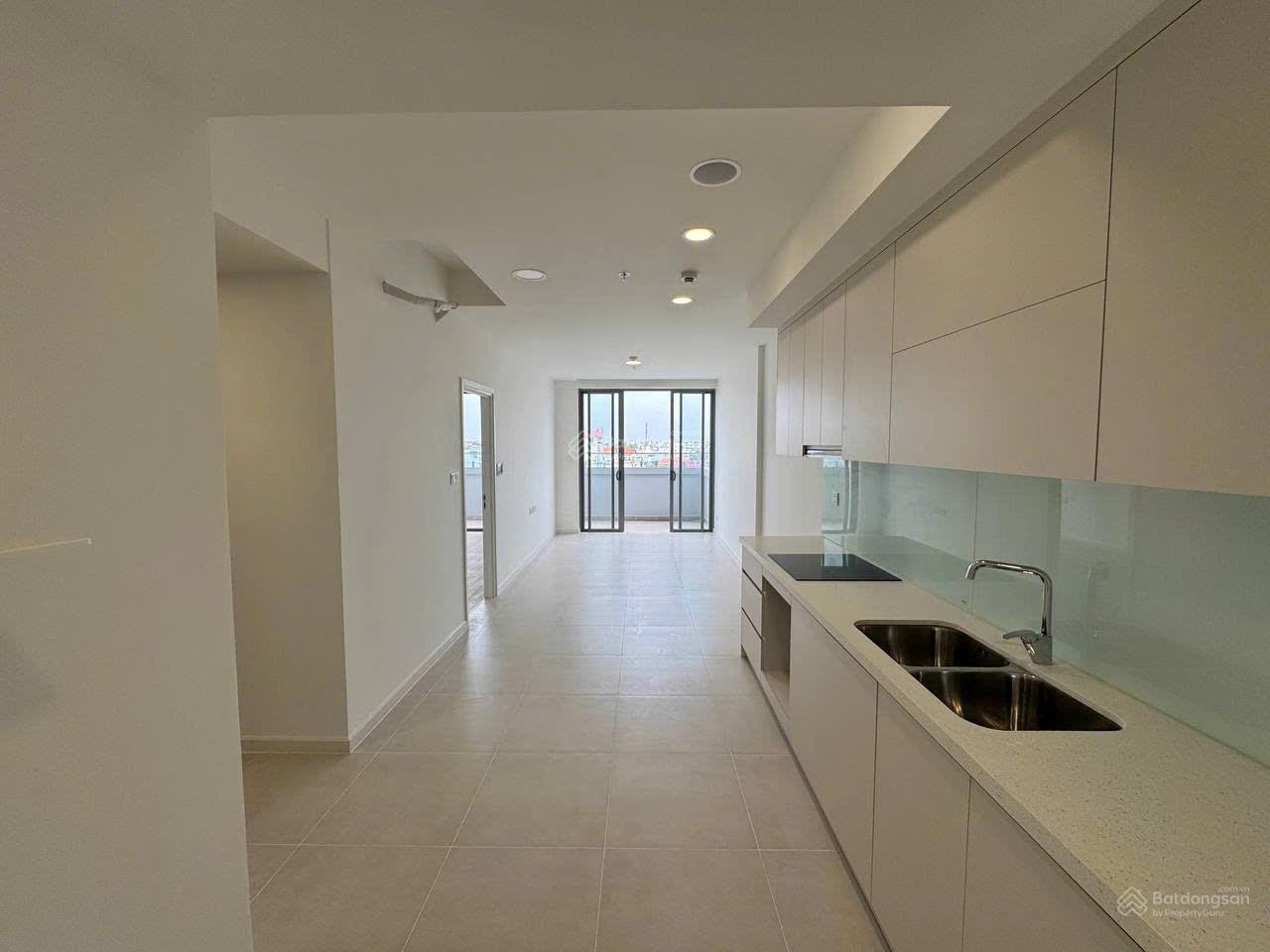 Căn hộ Urban Green Thủ Đức 66m² giá 5 tỷ - Bàn giao ngay, nội thất mới 100%!