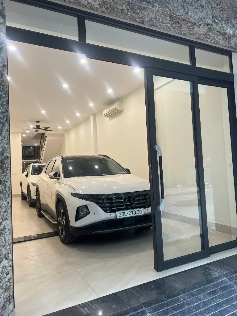 Nhà phân lô Cát Linh 55m² giá 20.8 tỷ - Thiết kế 7 tầng thang máy, chính chủ!